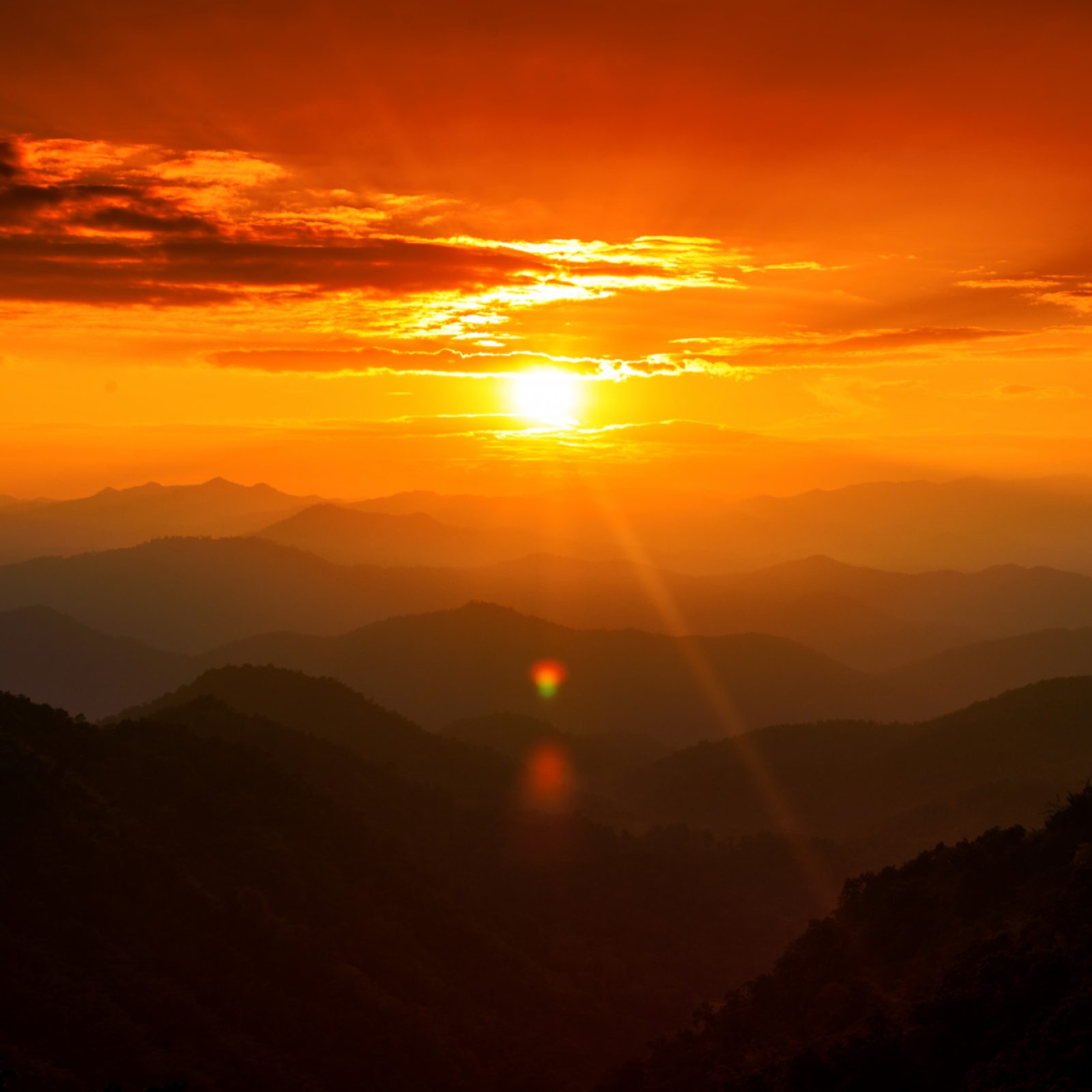 majestic-mountains-landscape-sunset-sky-with-clouds-chiang-mai-thailand